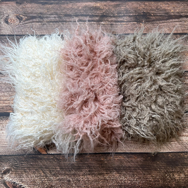 25*17cm Faux Mongolian Fur Pillow