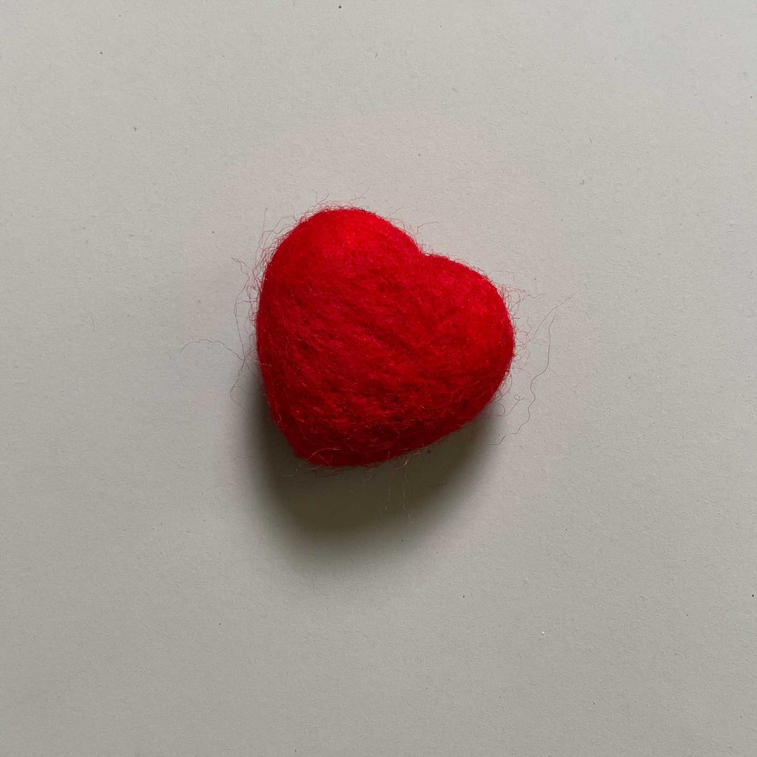 7pcs/lot Handmade Wool Felt Heart Shape Accessories