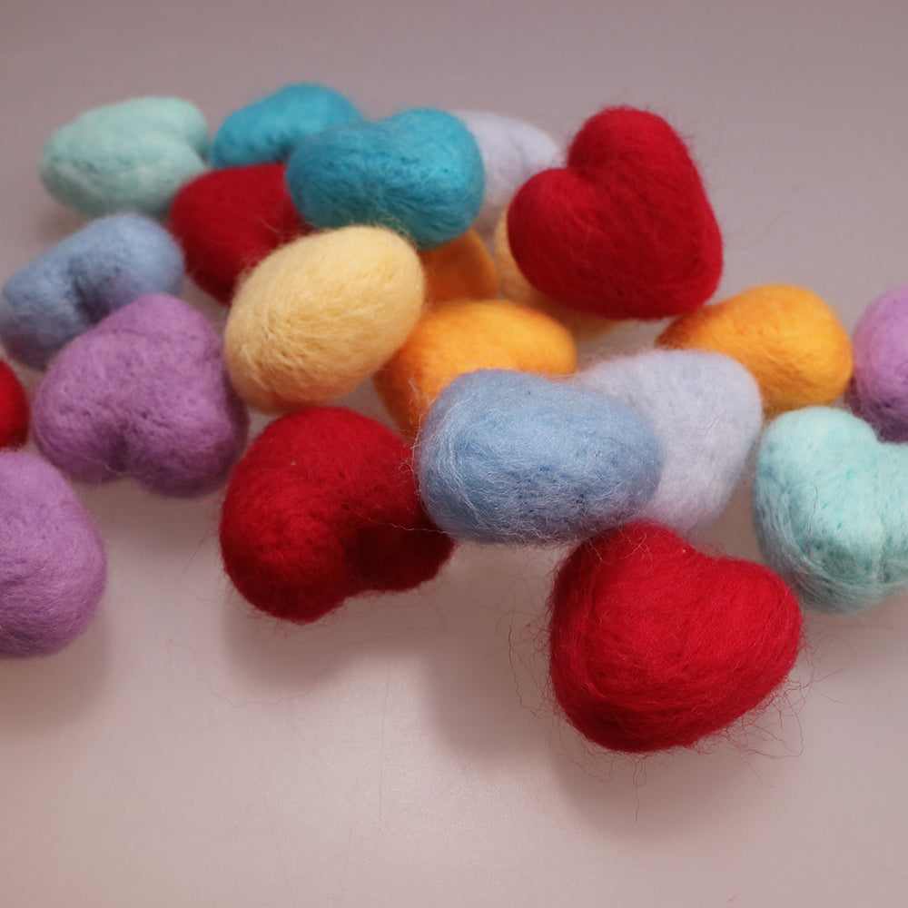 7pcs/lot Handmade Wool Felt Heart Shape Accessories