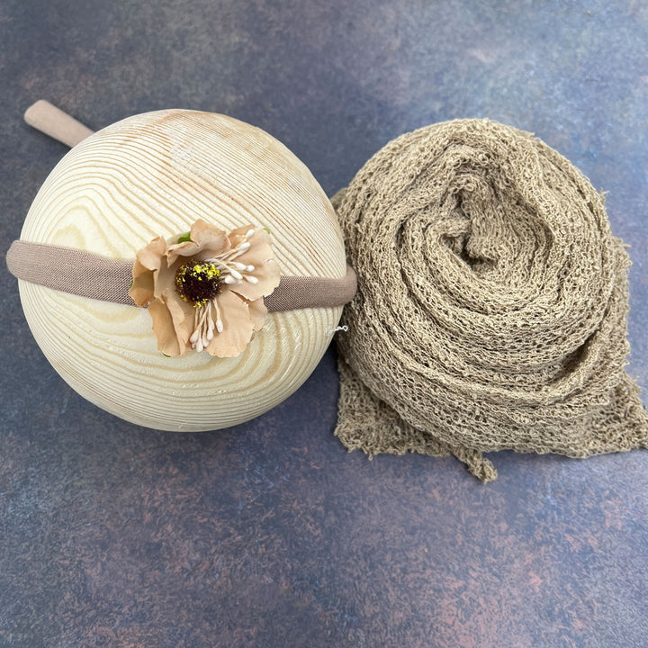 A Set Stretchy Wrap and Headwear