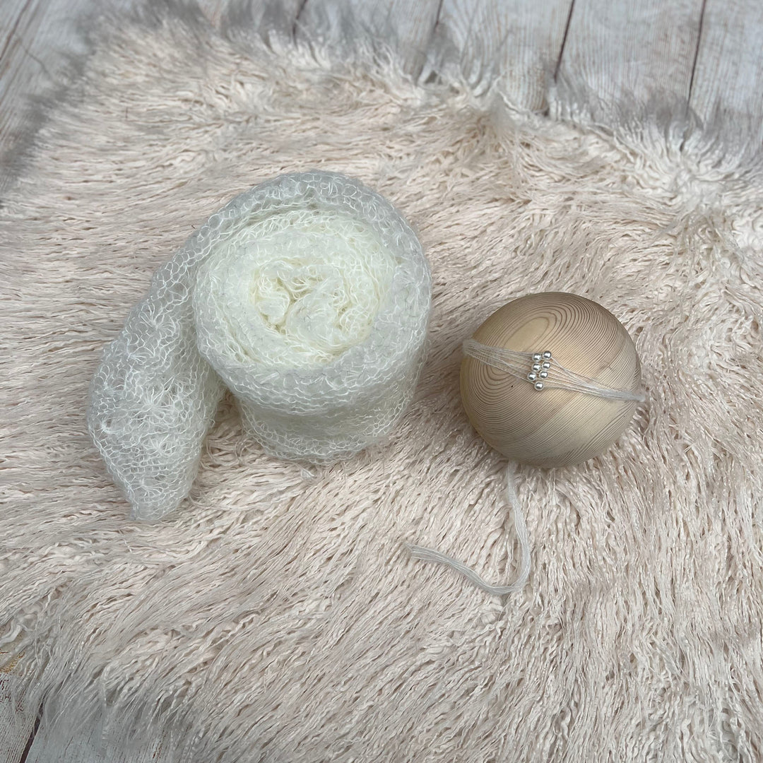 Outlet Slight Flaw Fur with Matched Wrap and Headwear Set