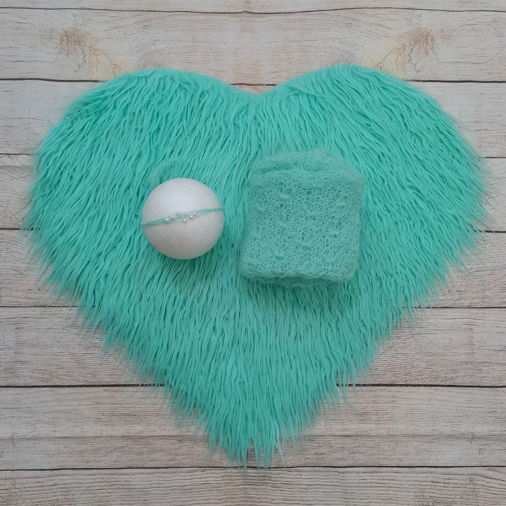 Heart Shape Faux Fur with Matched Wrap and Headwear Set